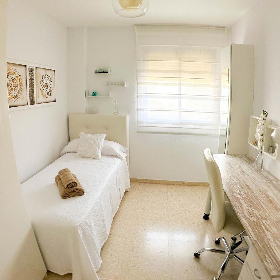 Apartament Catalina - Close To The Beach Estepona Buitenkant foto