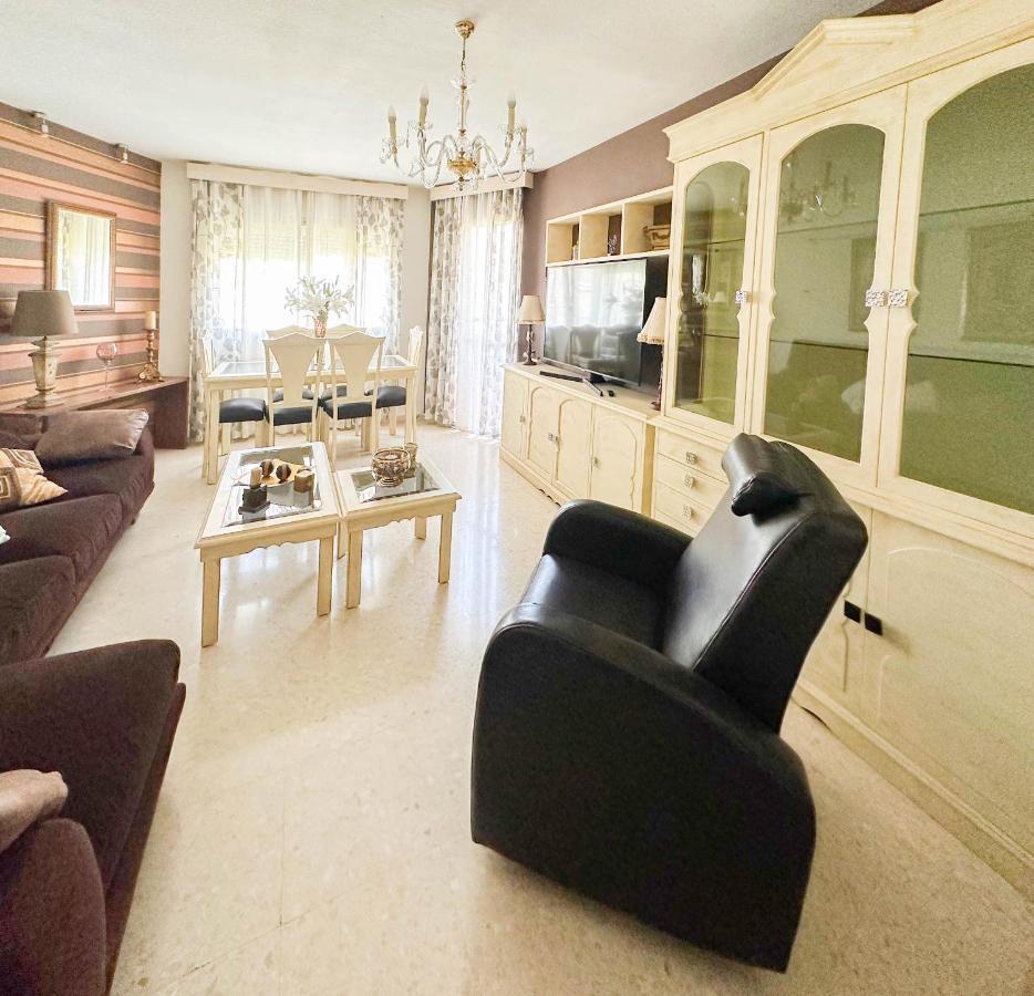 Apartament Catalina - Close To The Beach Estepona Buitenkant foto